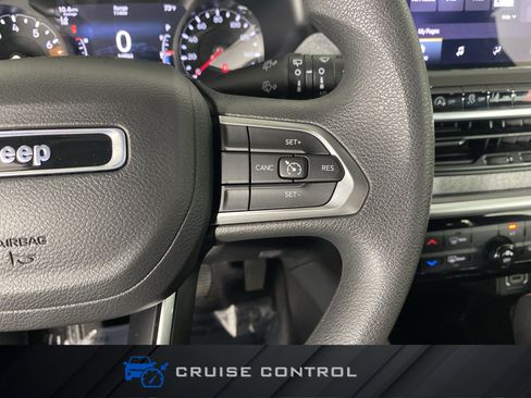 Used 2023 Jeep Compass Sport AWD/4WD image 22