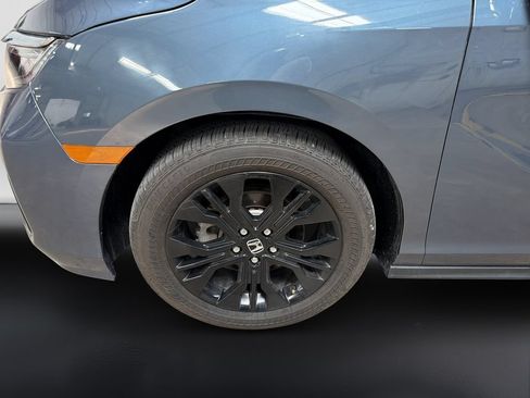 Used 2025 Honda Odyssey Elite image 9