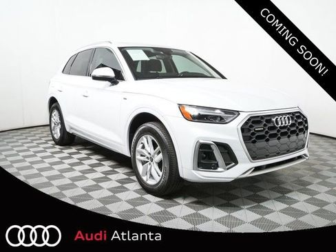 Used 2023 Audi Q5 2.0T Premium w/ Convenience Package AWD/4WD image 1