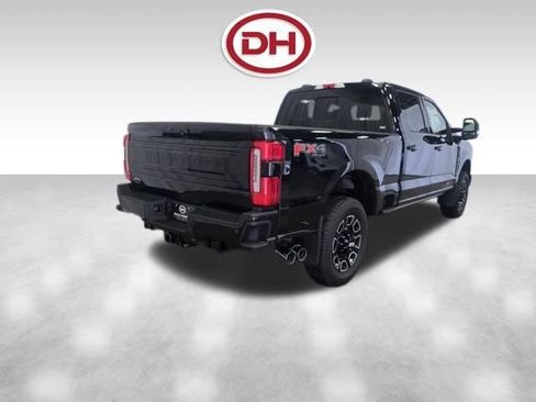 New 2025 Ford F350 Platinum w/ FX4 Off-Road Package image 21