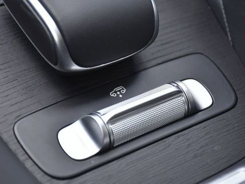Used 2025 Mercedes-Benz GLS 63 AMG 4MATIC image 13