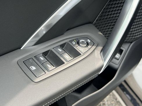 New 2025 BMW X1 xDrive28i w/ Technology Package image 12