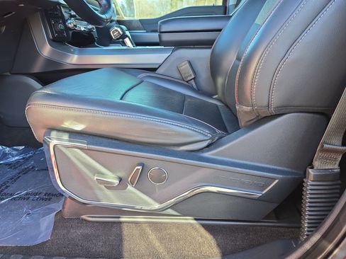 Used 2021 Ford F150 Lariat w/ Equipment Group 502A High image 28