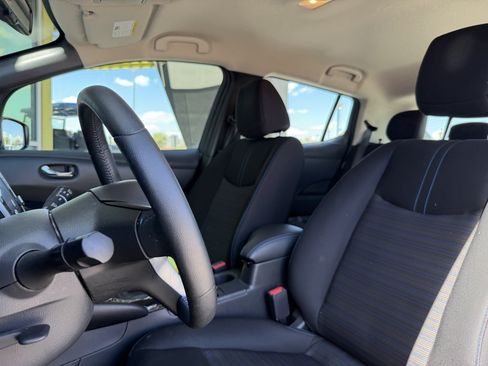 Used 2024 Nissan Leaf SV Plus FWD image 32