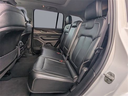 Used 2024 Jeep Grand Cherokee Limited 4xe image 15