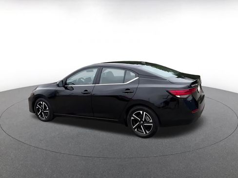 Used 2025 Nissan Sentra SV FWD image 10