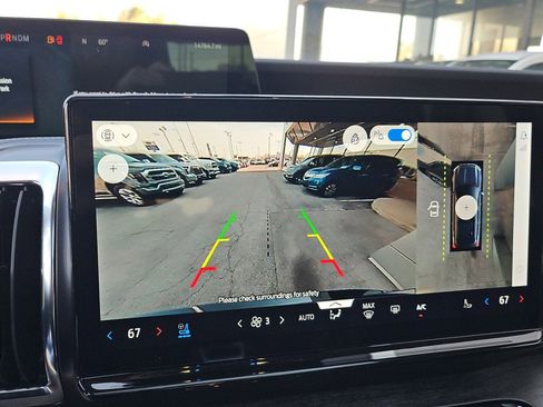 Used 2025 Ford Expedition Max Platinum image 23