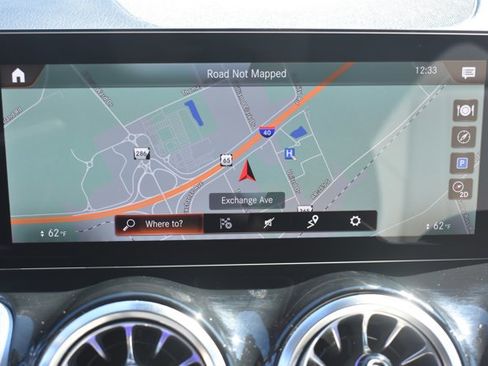 Used 2022 Mercedes-Benz GLB 250 4MATIC image 27