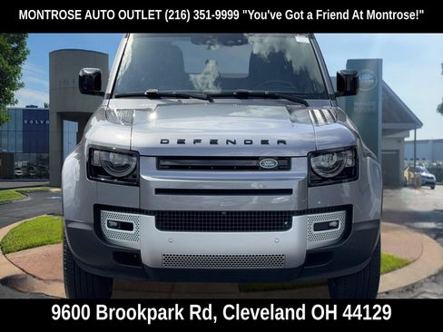 Used 2024 Land Rover Defender 110 S AWD/4WD image 11