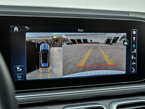 Used 2024 Mercedes-Benz GLE 350 4MATIC w/ AMG Line Exterior image 44