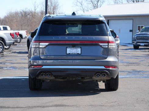 Used 2025 Lincoln Aviator Reserve w/ Illumination Package AWD/4WD image 4