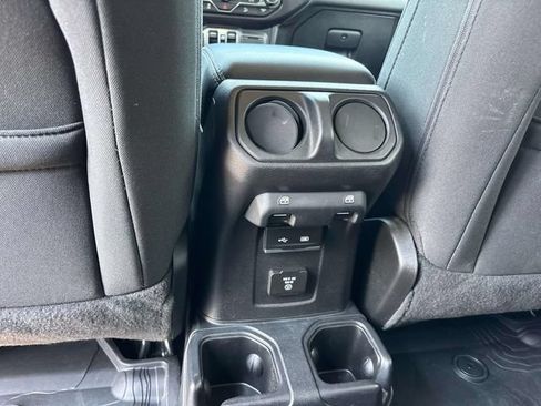 Used 2020 Jeep Wrangler Unlimited Sahara w/ Uconnect 4C Nav & Sound Group AWD/4WD image 17