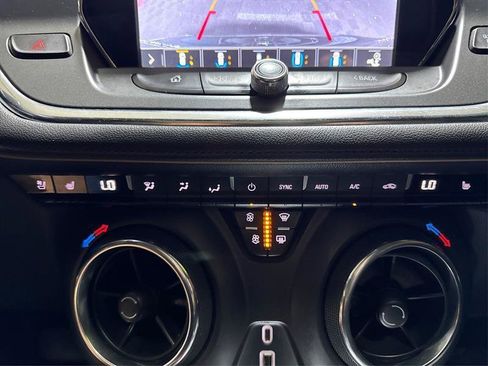 Used 2019 Chevrolet Blazer Premier w/ Sun and Wheels Package AWD/4WD image 29