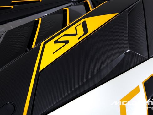 Used 2021 Lamborghini Aventador SVJ AWD/4WD image 39