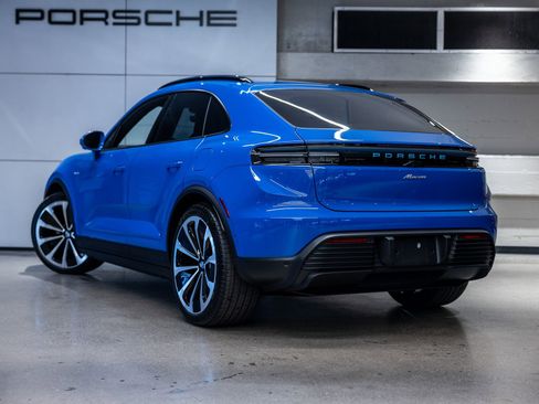 New 2026 Porsche Macan Electric image 3