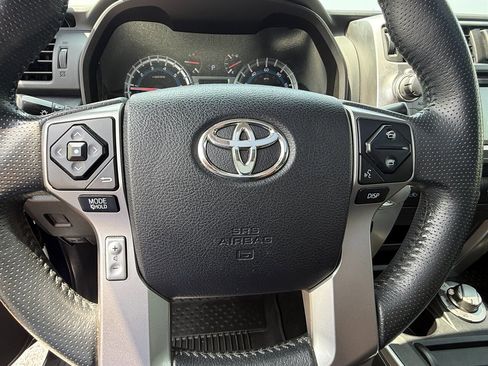 Used 2017 Toyota 4Runner SR5 Premium AWD/4WD image 24