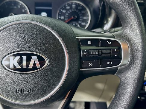 Used 2021 Kia K5 LXS image 23