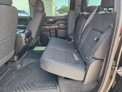 Used 2022 Chevrolet Silverado 1500 LT Trail Boss w/ Safety Package AWD/4WD image 7