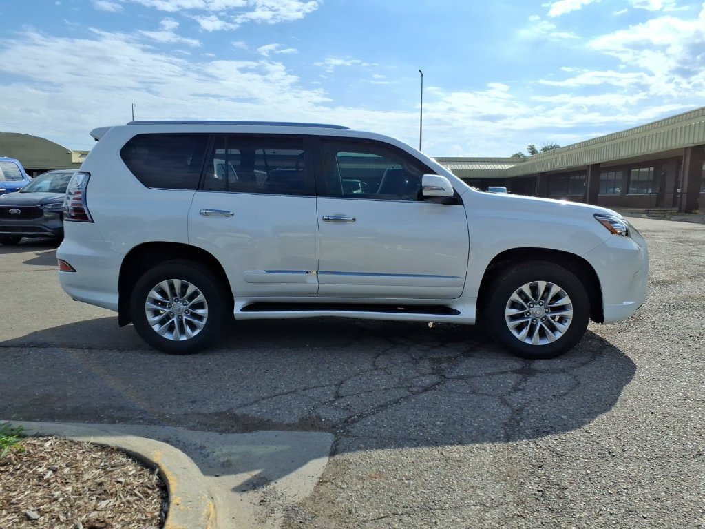 Used 2019 Lexus GX 460 Premium w/ Premium Package AWD/4WD image 6
