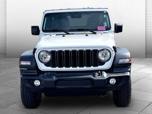 Used 2024 Jeep Wrangler Unlimited Sport AWD/4WD image 2