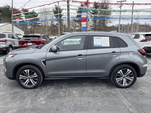 Used 2025 Mitsubishi Outlander Sport AWD image 9