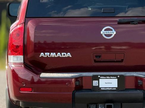 Used 2011 Nissan Armada Platinum w/ 2nd Row Captain Seat Pkg RWD image 13