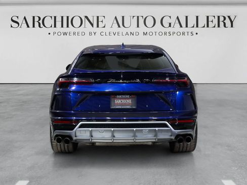 Used 2019 Lamborghini Urus AWD/4WD image 26