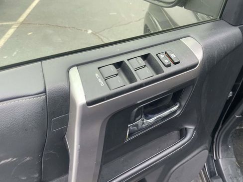 Used 2024 Toyota 4Runner SR5 Premium image 28