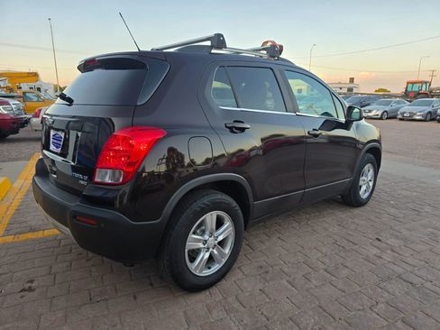 Used 2016 Chevrolet Trax LT w/ LT Sun and Sound Package image 4