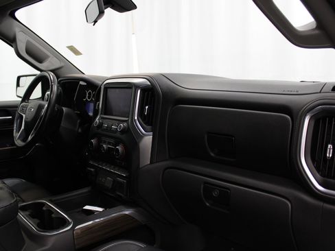 Used 2019 Chevrolet Silverado 1500 RST AWD/4WD image 26