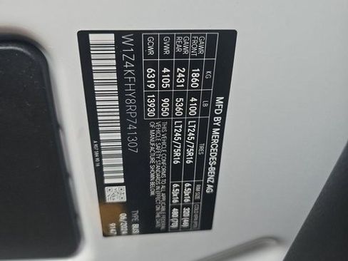 Used 2024 Mercedes-Benz Sprinter 2500 image 16