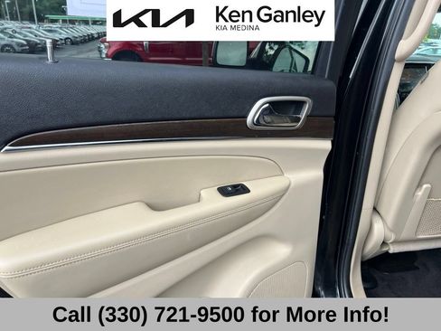 Used 2017 Jeep Grand Cherokee Limited AWD/4WD image 46