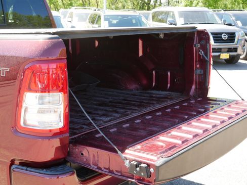 Used 2022 RAM 1500 Big Horn AWD/4WD image 18