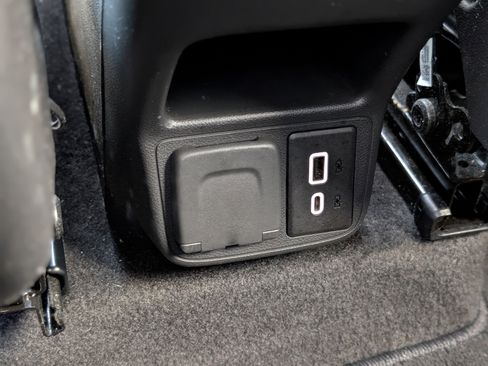 Certified 2023 Chevrolet TrailBlazer ACTIV w/ Convenience Package image 33