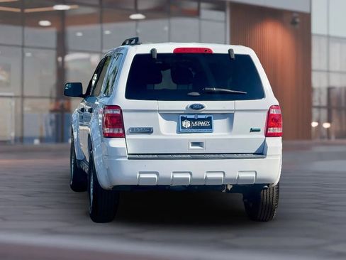 Used 2012 Ford Escape XLT image 4