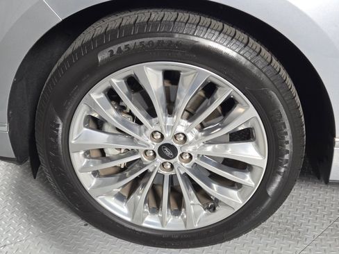 Used 2020 Ford Edge Titanium w/ Equipment Group 301A image 9