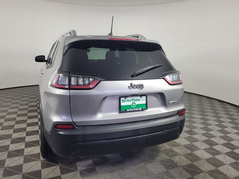Used 2021 Jeep Cherokee Latitude FWD image 6