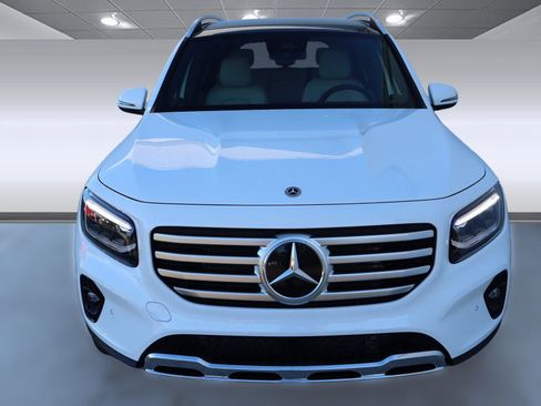 Used 2025 Mercedes-Benz GLB 250 image 8