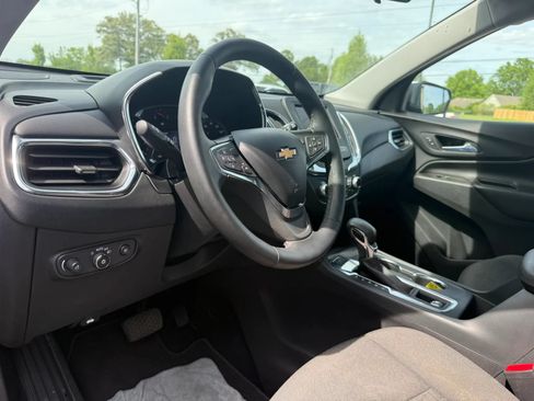 Used 2021 Chevrolet Equinox LT FWD image 9