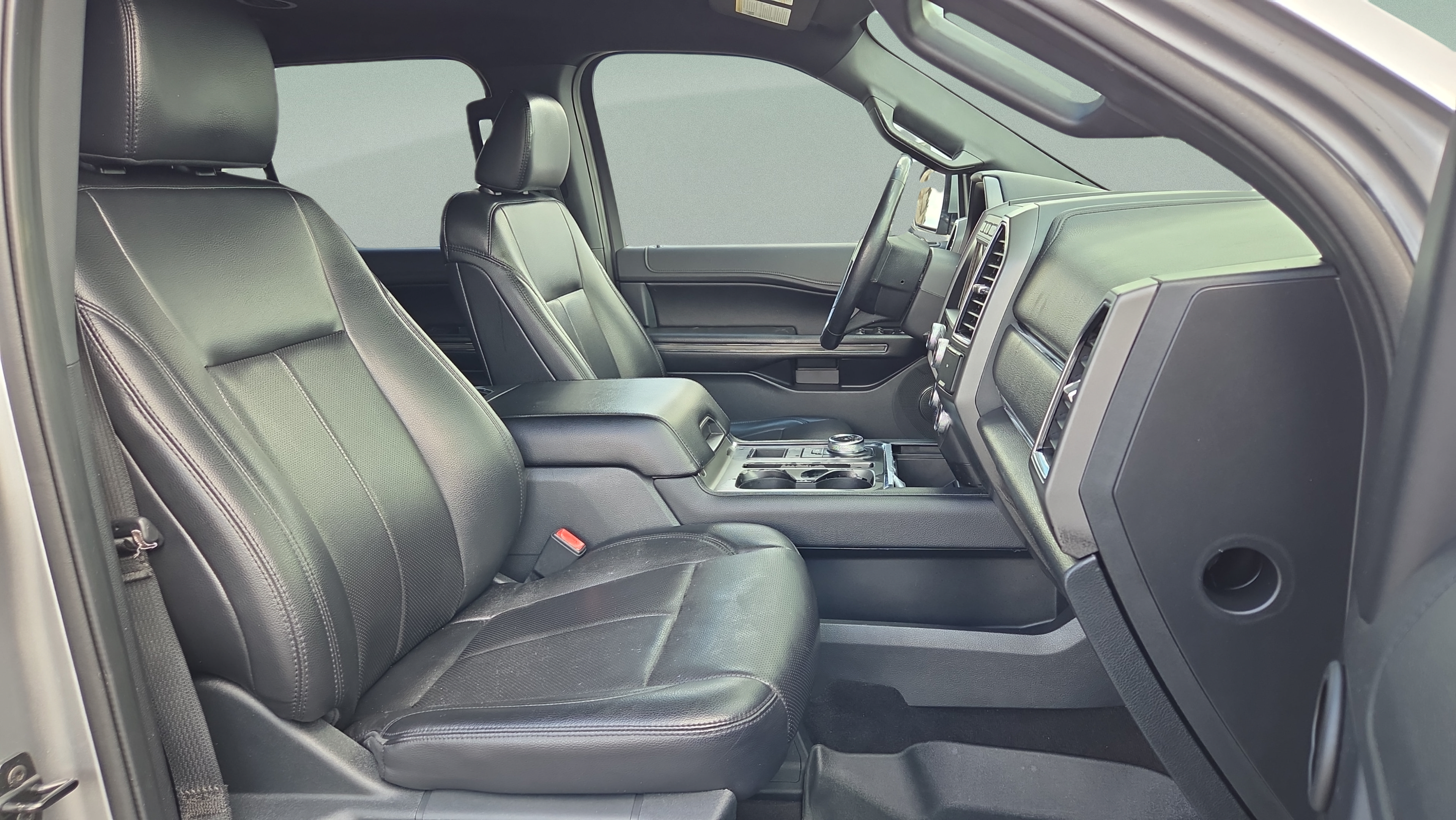 Used 2021 Ford Expedition Max XLT RWD image 19