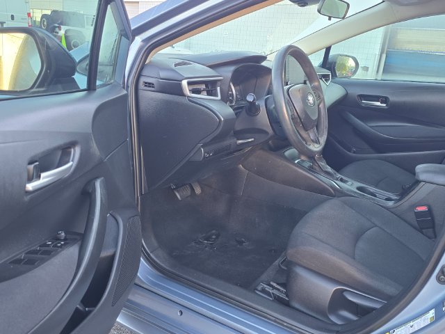Used 2020 Toyota Corolla LE FWD image 9