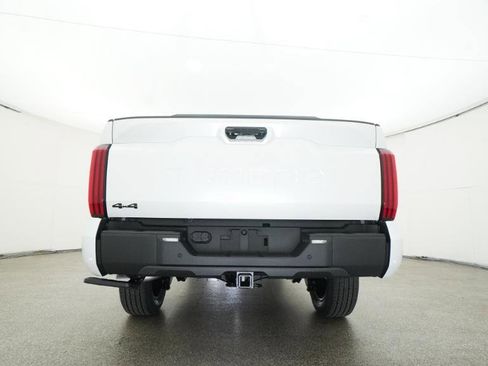New 2026 Toyota Tundra Limited AWD/4WD image 10