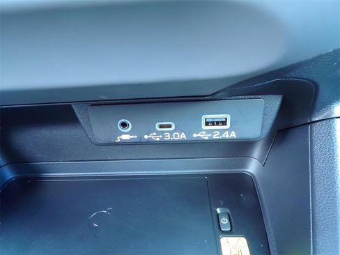 Used 2024 Subaru Crosstrek 2.5i Limited image 22