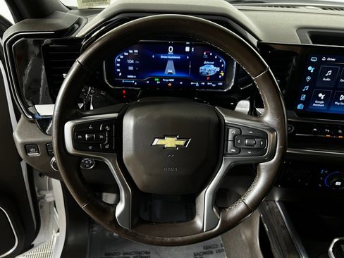 Used 2023 Chevrolet Silverado 1500 LTZ AWD/4WD image 15