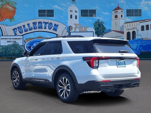 New 2026 Ford Explorer ST-Line RWD image 2
