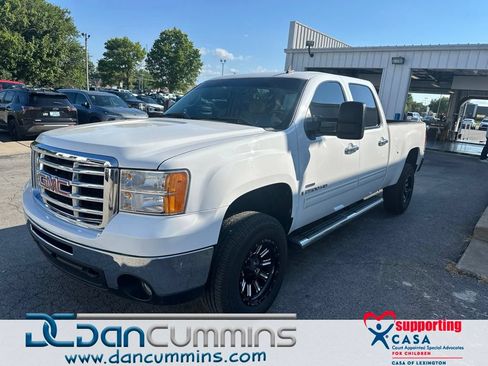 Used 2008 GMC Sierra 2500 SLT w/ Z71 Off-Road Package AWD/4WD image 1