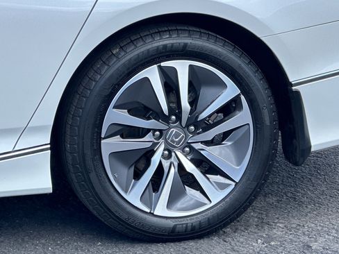Used 2019 Honda Accord Touring image 24
