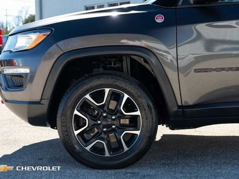 Used 2020 Jeep Compass Trailhawk image 11