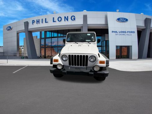 Used 2005 Jeep Wrangler Rubicon AWD/4WD image 9