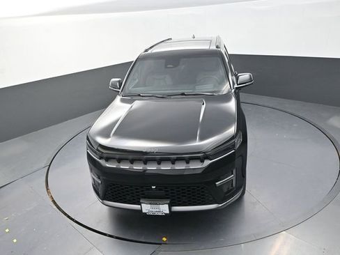 New 2026 Jeep Grand Wagoneer Limited AWD/4WD image 12